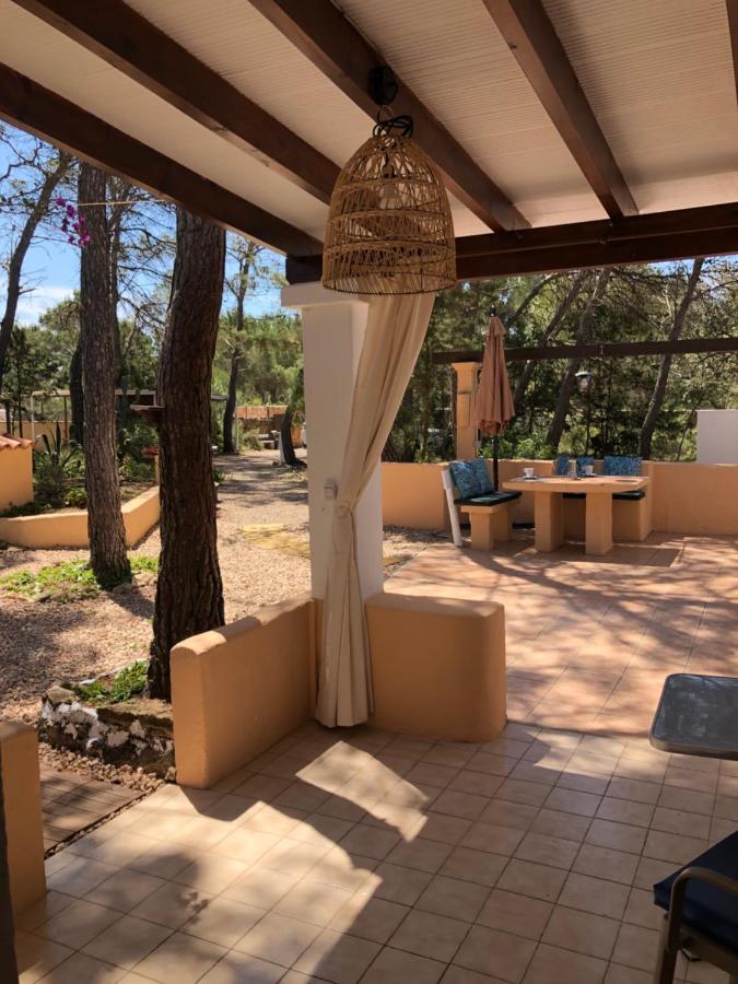 Apartamento Sa Ginebra, Cala Saona - Bed and Breakfast