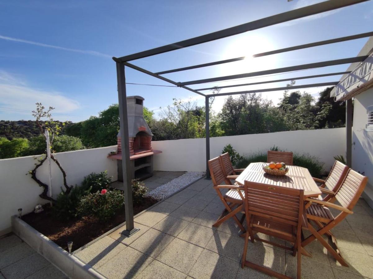 Holiday Home Ivo - B&B