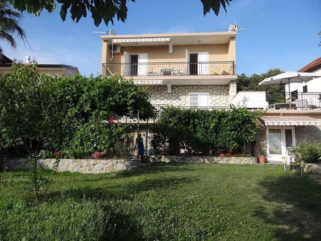 Apartment Supetarska Draga 11 - B&B