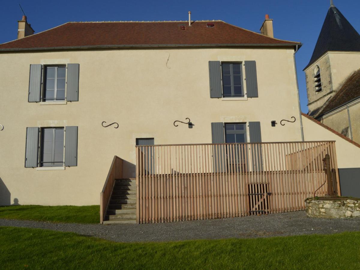 B&B Lingé - Gîte Lingé, 6 pièces, 12 personnes - FR-1-591-180 - Bed and Breakfast Lingé