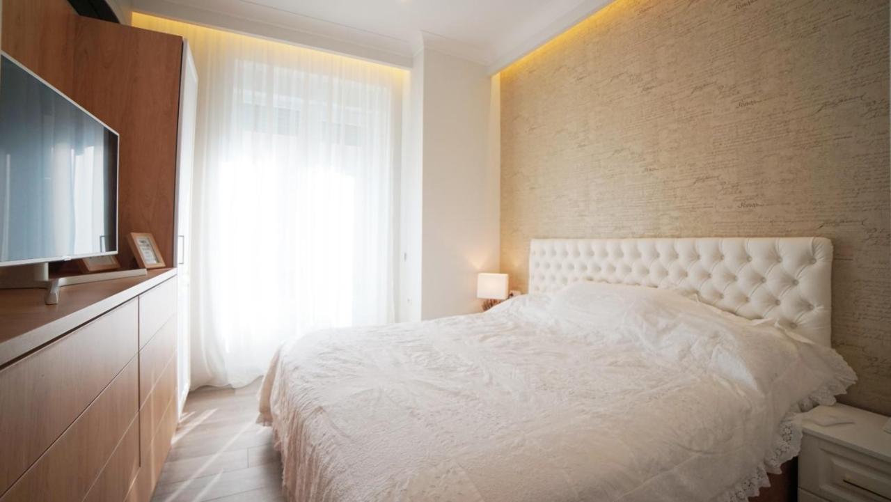 B&B Satu Mare - City apartments T - Bed and Breakfast Satu Mare