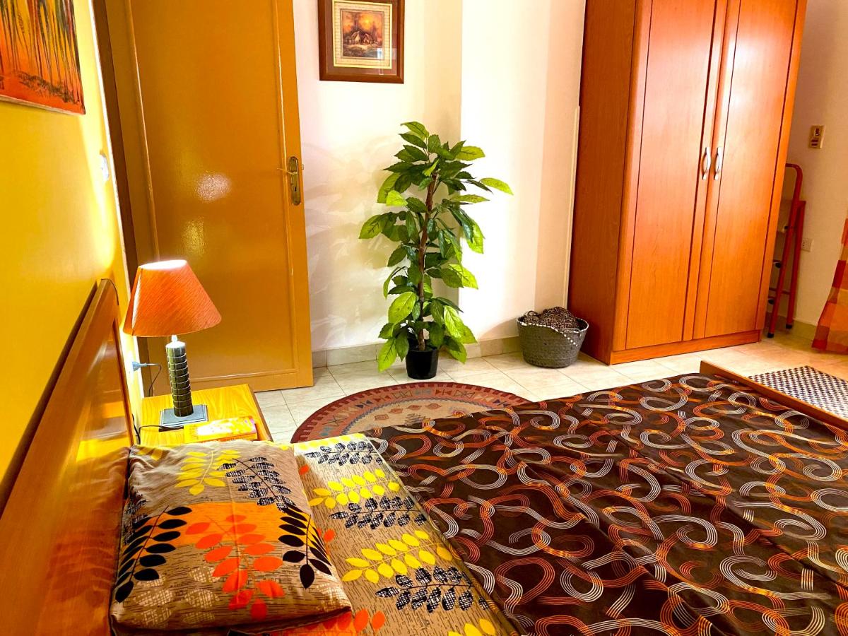 Apartment mit Balkon