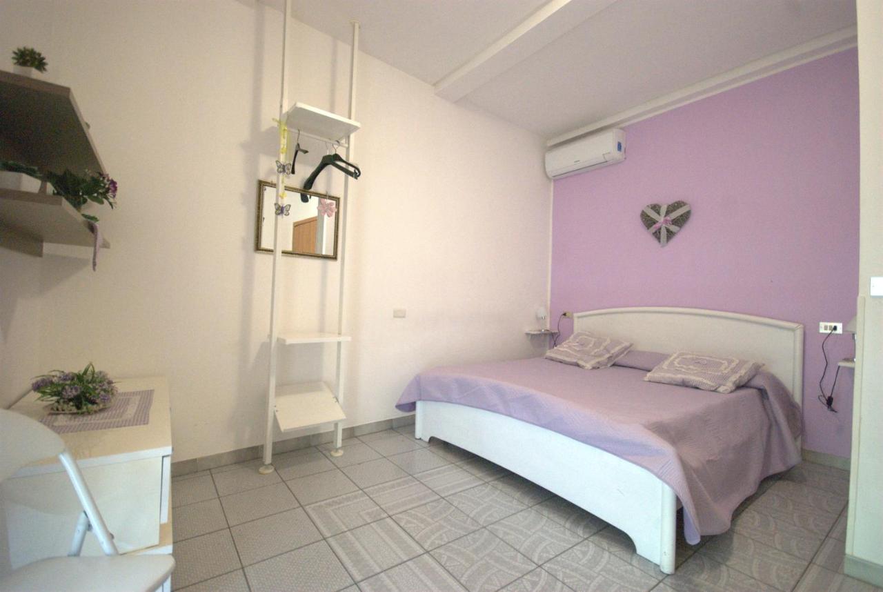 Doppelzimmer mit eigenem externen Bad