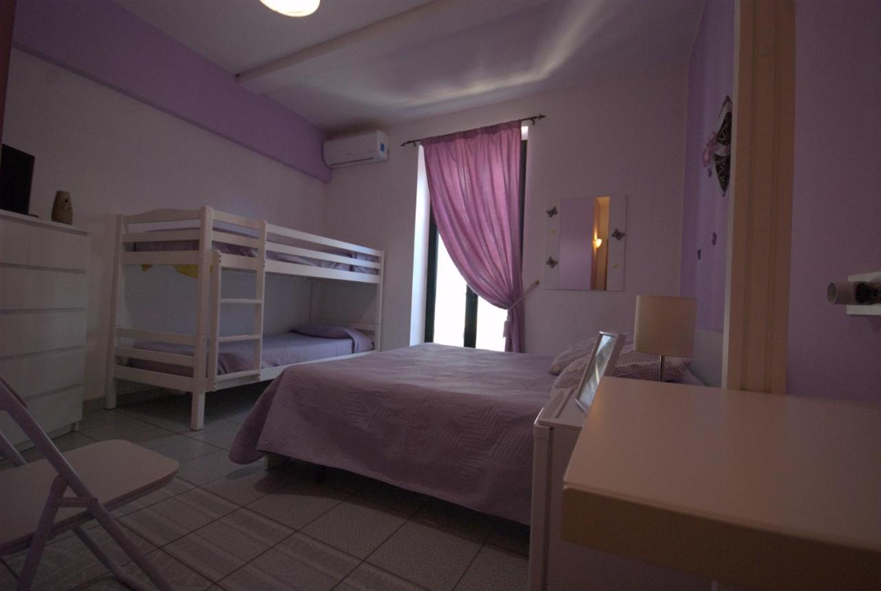 Quadruple Room with Private Bathroom