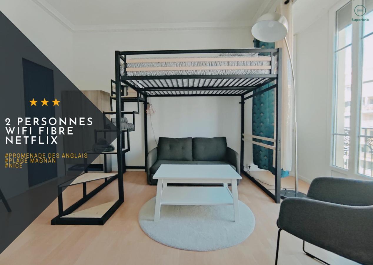 Joli Studio - Promenade des Anglais - Accès plage - Bed and Breakfast Nice