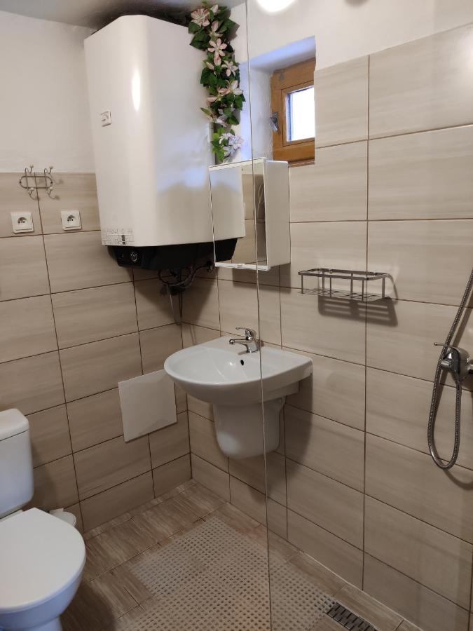 Dreibettzimmer mit eigenem Bad