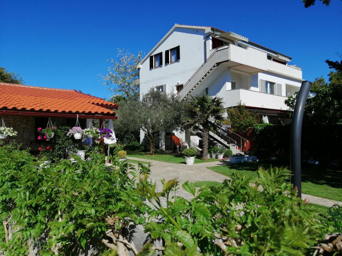 Apartments "Mulo" beachfront - Ferienwohnung
