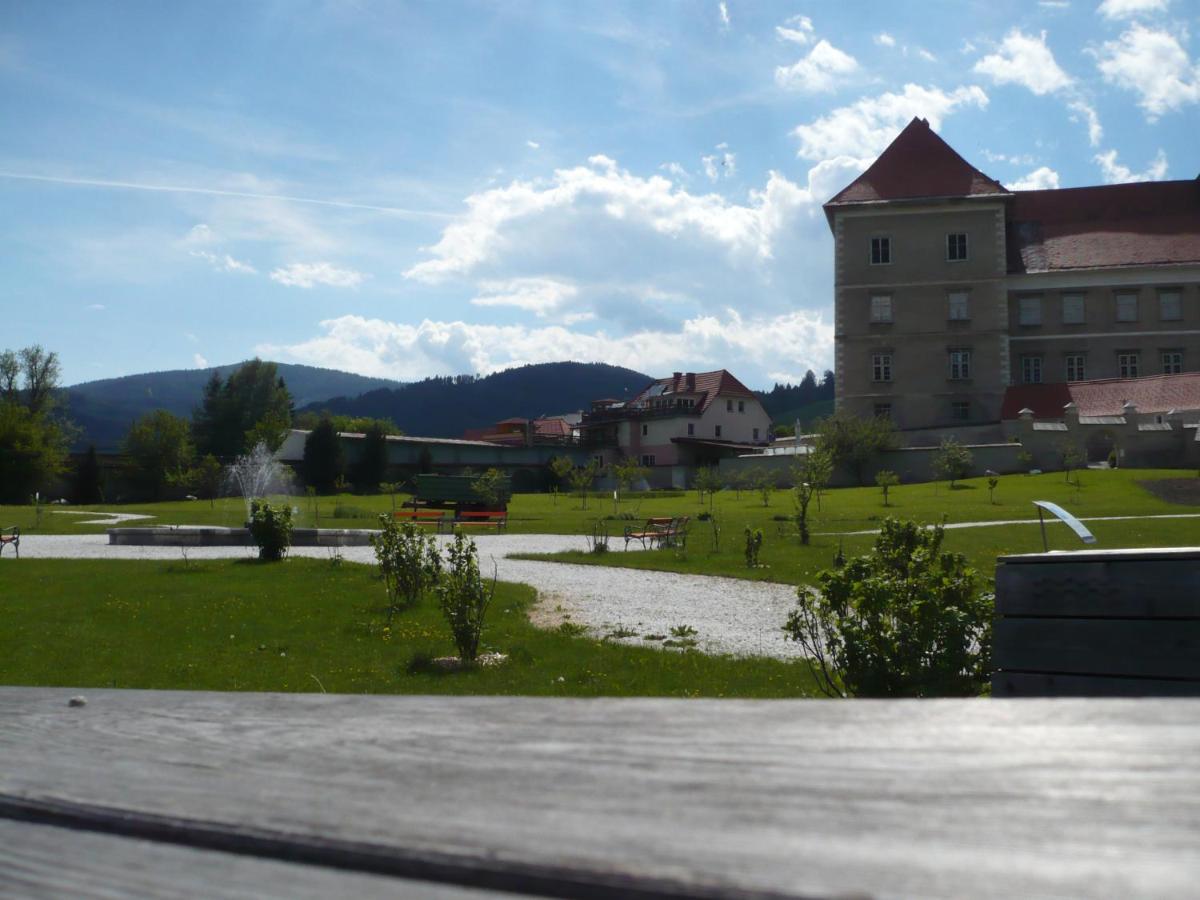 Ferienwohnung Stiftsgartenblick - B&B