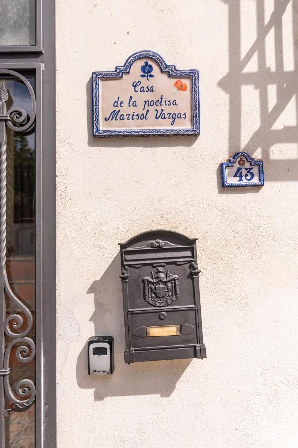 tuGuest Aljibe del Rey Apartment - Free parking - B&B Granada