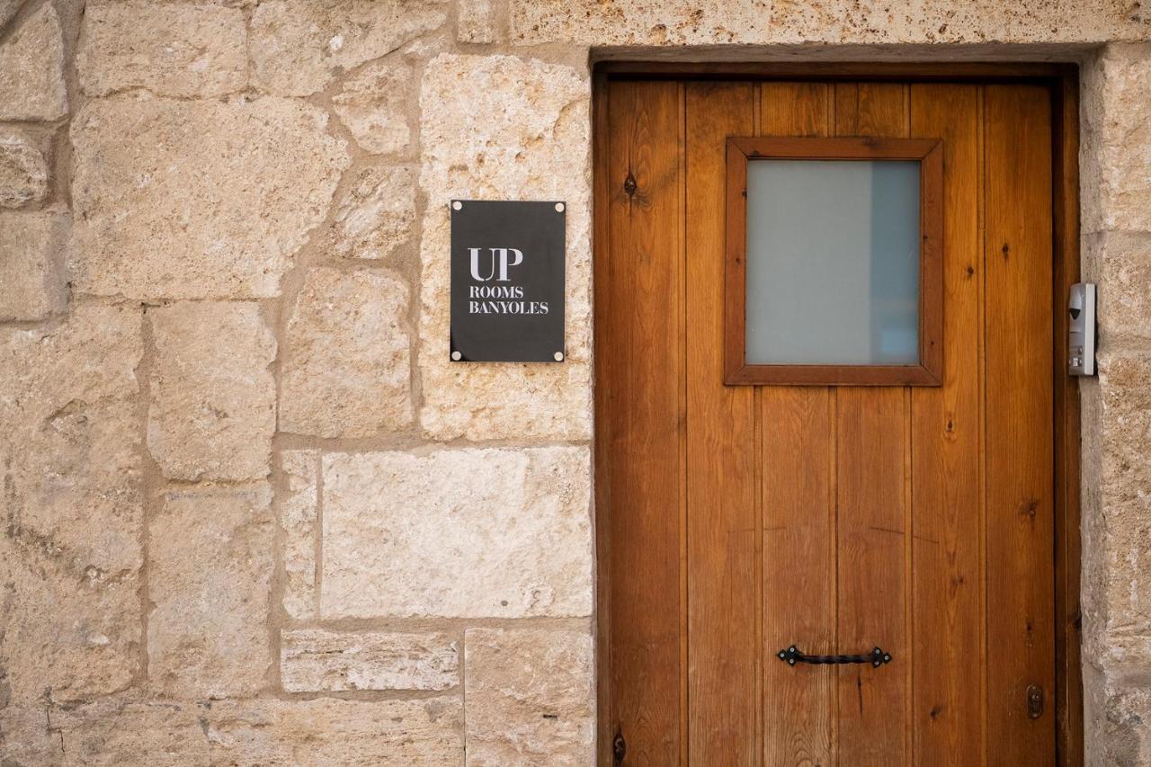 UP ROOMS BANYOLES - Bed and Breakfast