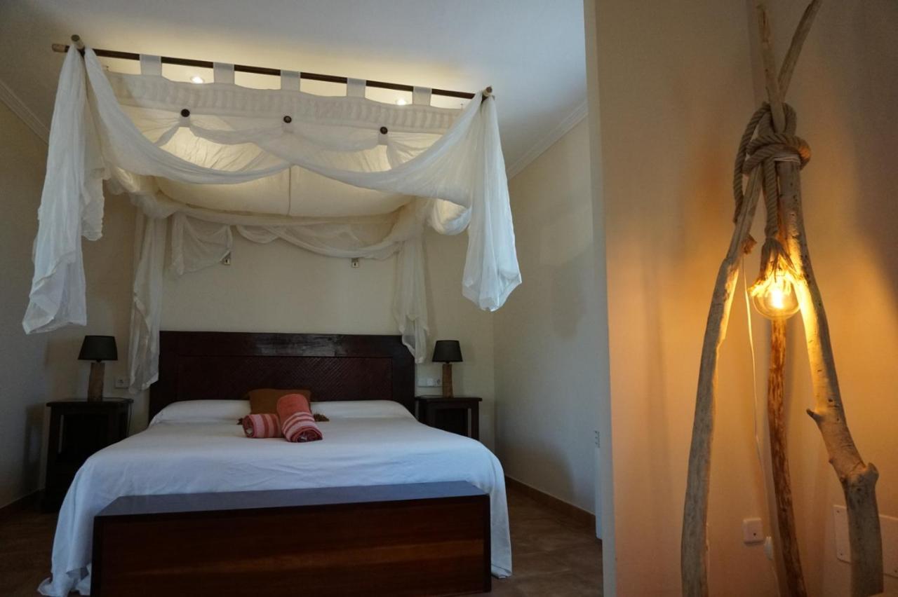 Deluxe Doppel-/Zweibettzimmer mit Gartenblick