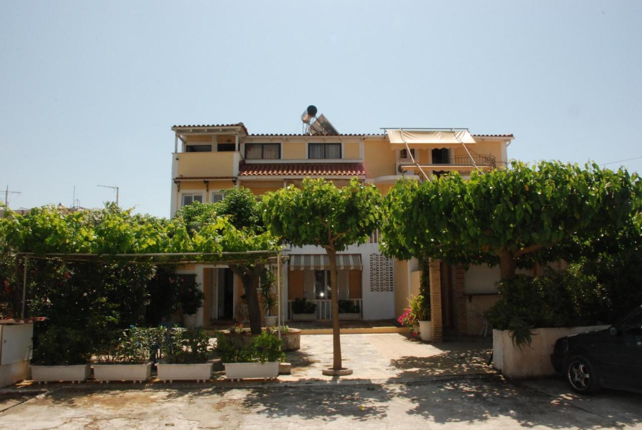Appartamento con 2 Camere da Letto