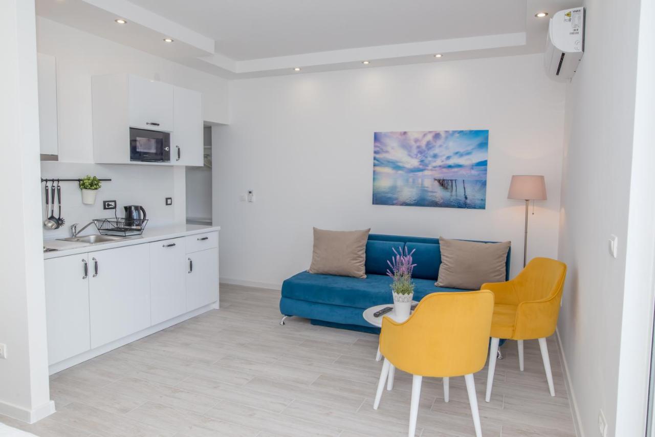 Sea View Apartments - Ferienwohnung Bar