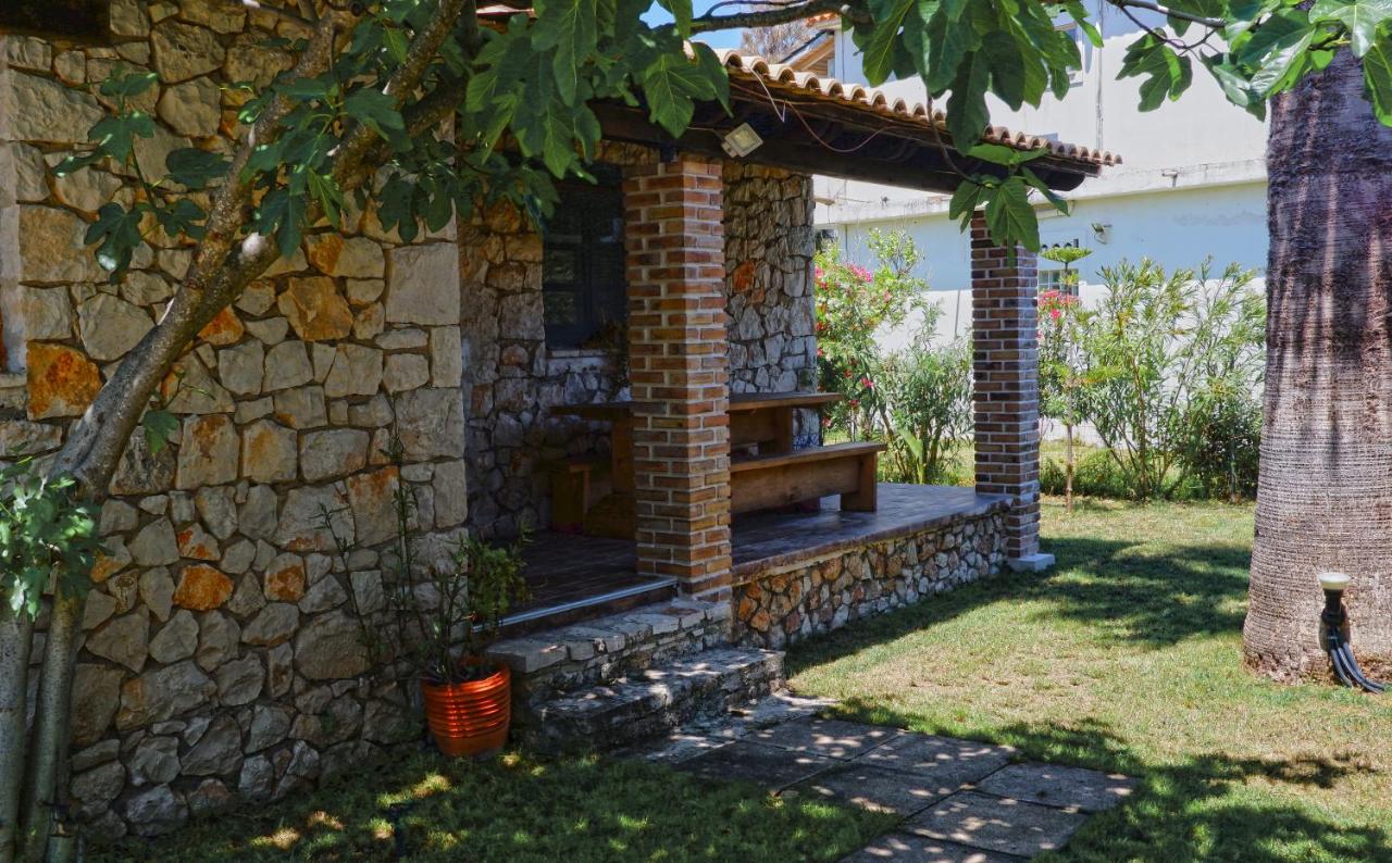 Villa Constantis - Bed and Breakfast