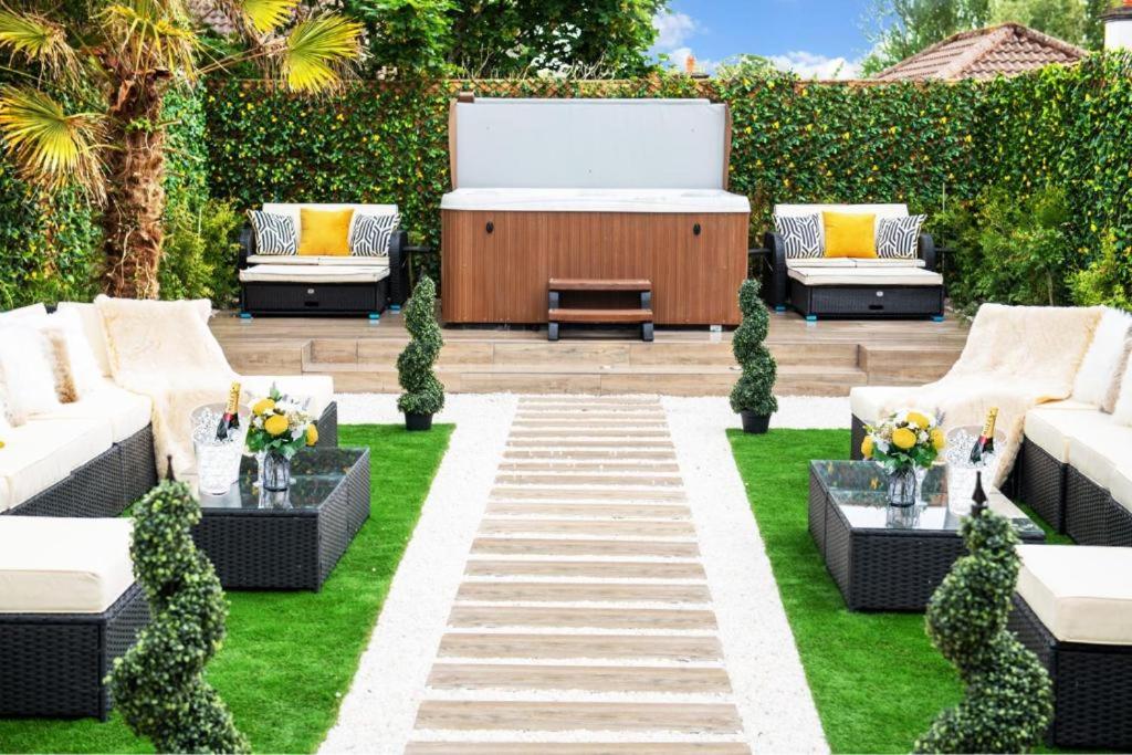 Luxury Cottage - City Center - Large Garden with Hot Tub -7 Bedrooms-4 Bathrooms - Chambres d'hôtes Galway