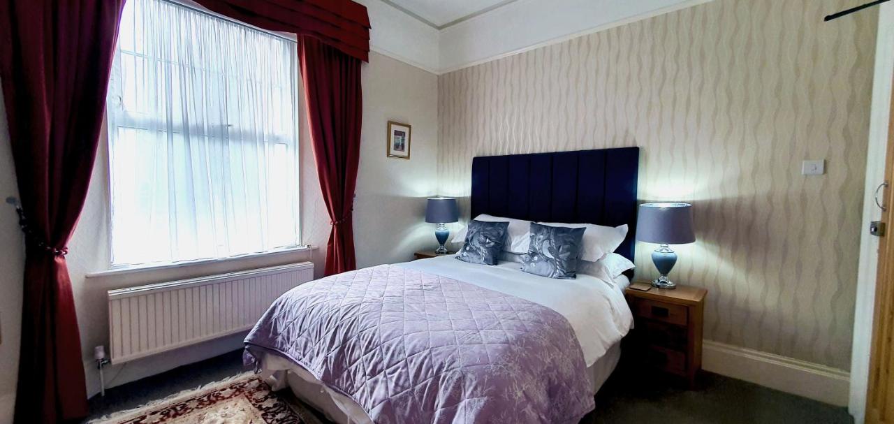 Deluxe Zimmer mit Kingsize-Bett