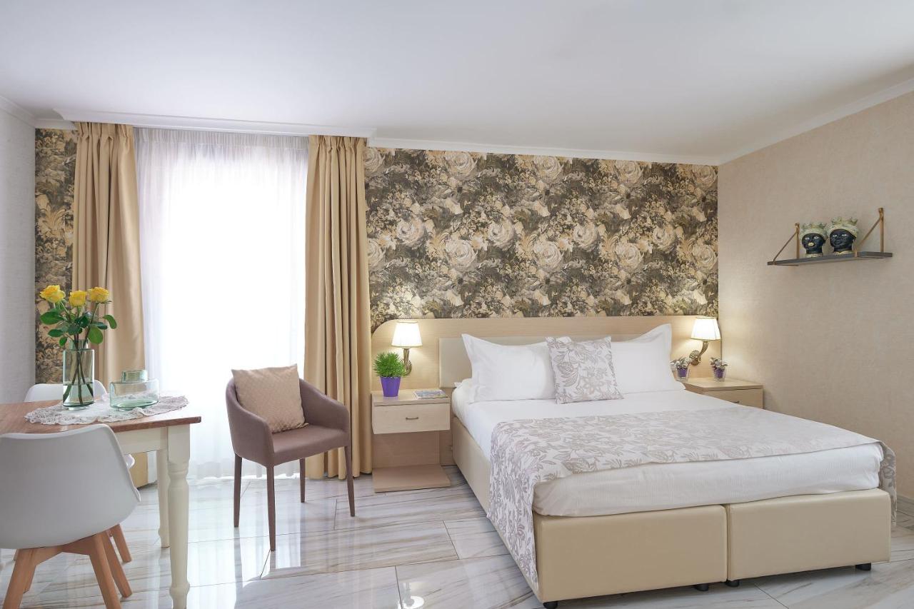 Camera Quadrupla Premium 