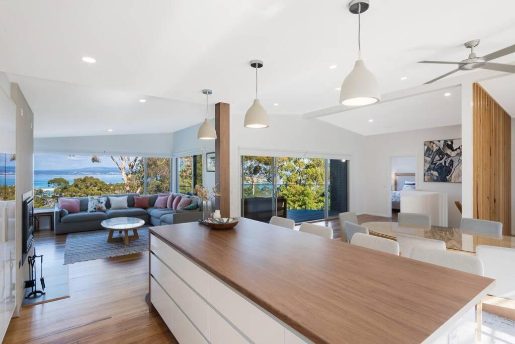 ADS on Collins - 4 bedroom and Pet Friendly - Chambres d’hôtes