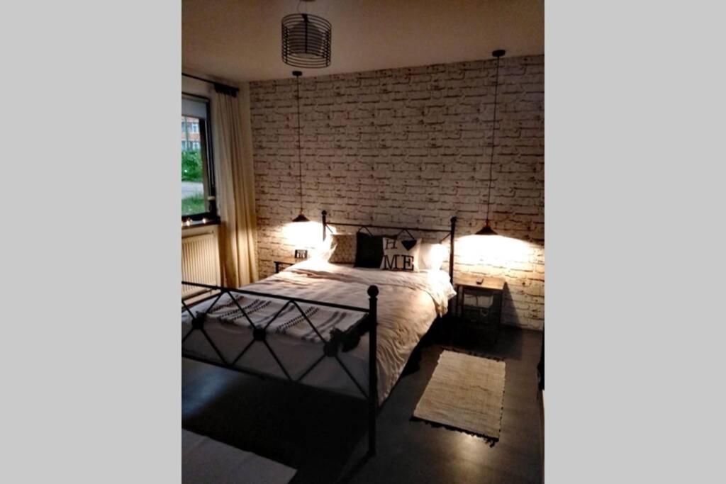 La Monica 3 - Cazare Straja - Lupeni - Retezat - Parang - B&B Lupeni