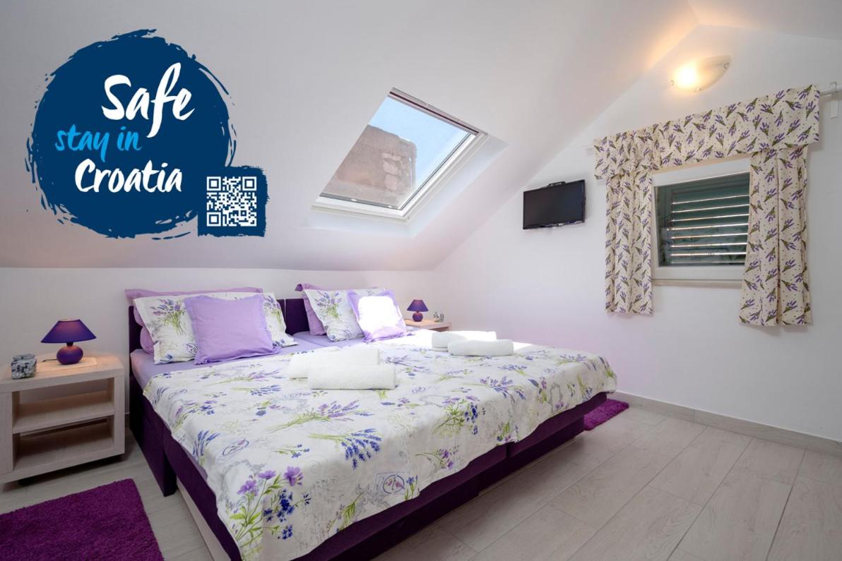 B&B Stari Grad - Apt Bobotovi in center of Stari Grad, Hvar - Bed and Breakfast Stari Grad