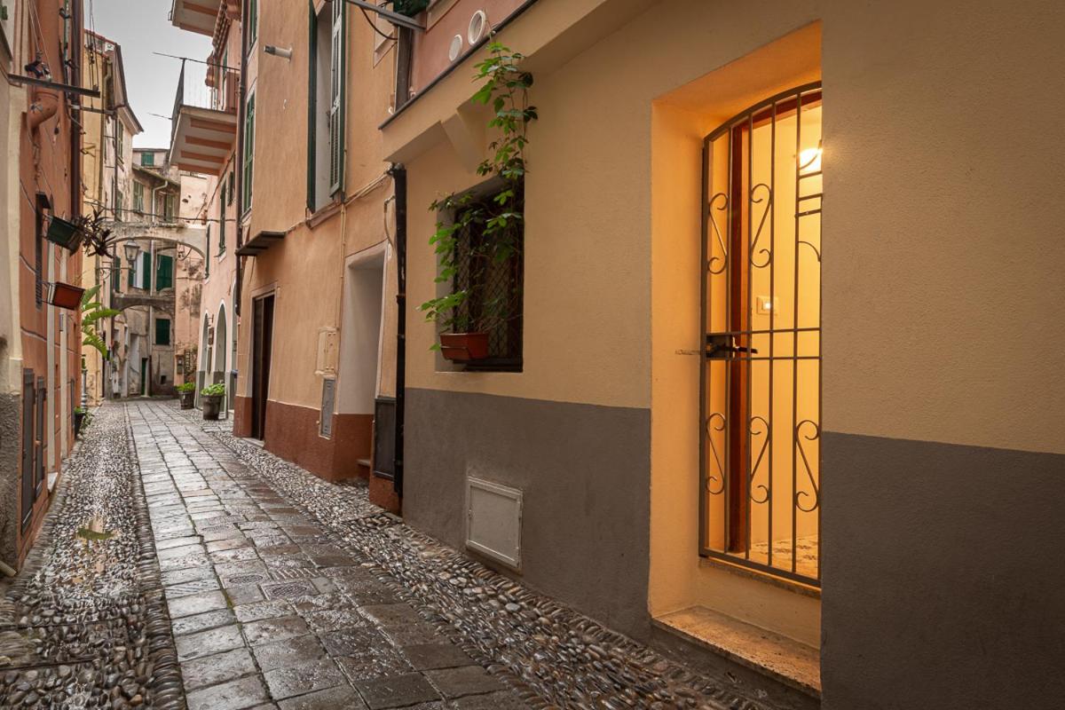 Insapria, Caressa de mä - Ferienwohnung Bordighera