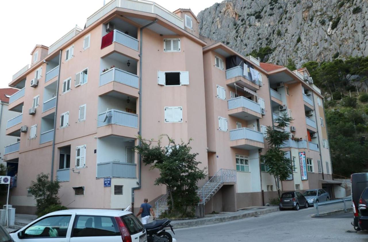 Apartman Gusar -top position, close to the center and the beach, fully equipped - Chambres d’hôtes