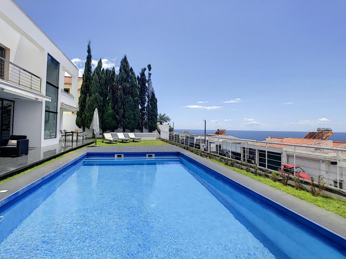 The White House - Funchal Sea View by LovelyStay - B&B Funchal