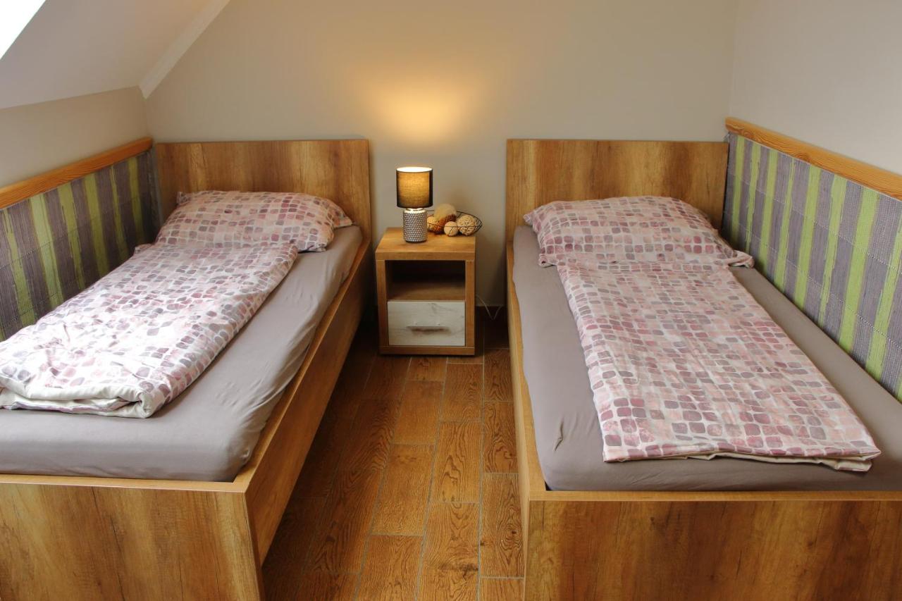 Driepersoonskamer met Badkamer