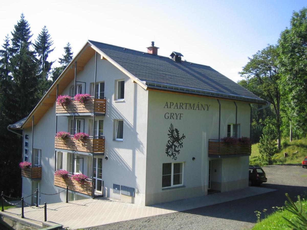 B&B Harrachov - Apartmány Gryf Harrachov - Bed and Breakfast Harrachov