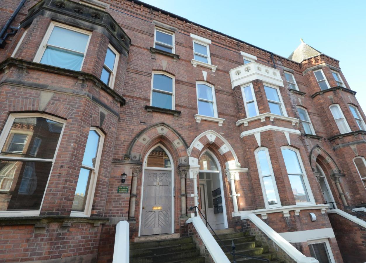 Apartment 1 The Keyes- Stylish & Spacious Apartment With Free Parking - B&B York