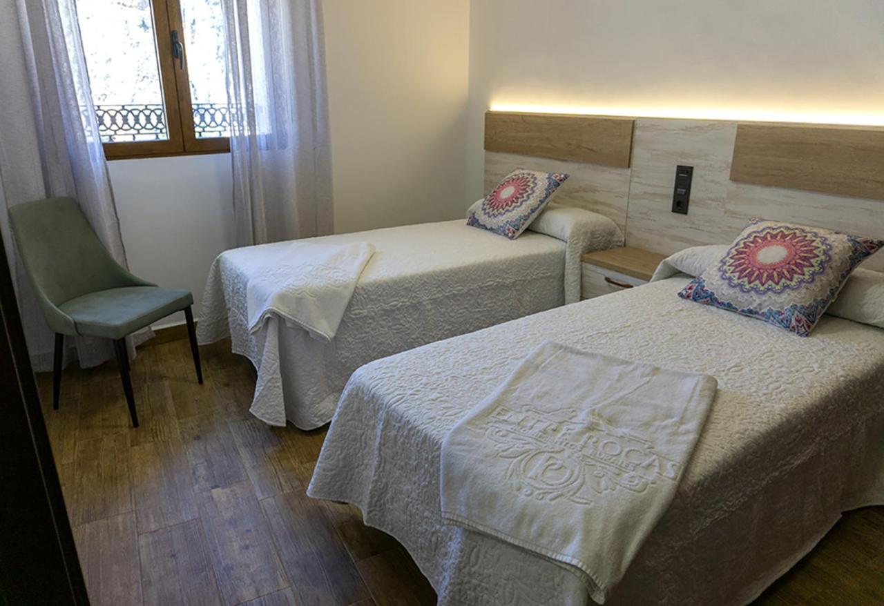 Twin Room with Private Bathroom