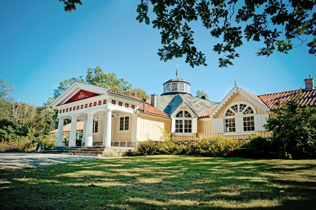 Skärva Herrgård - B&B