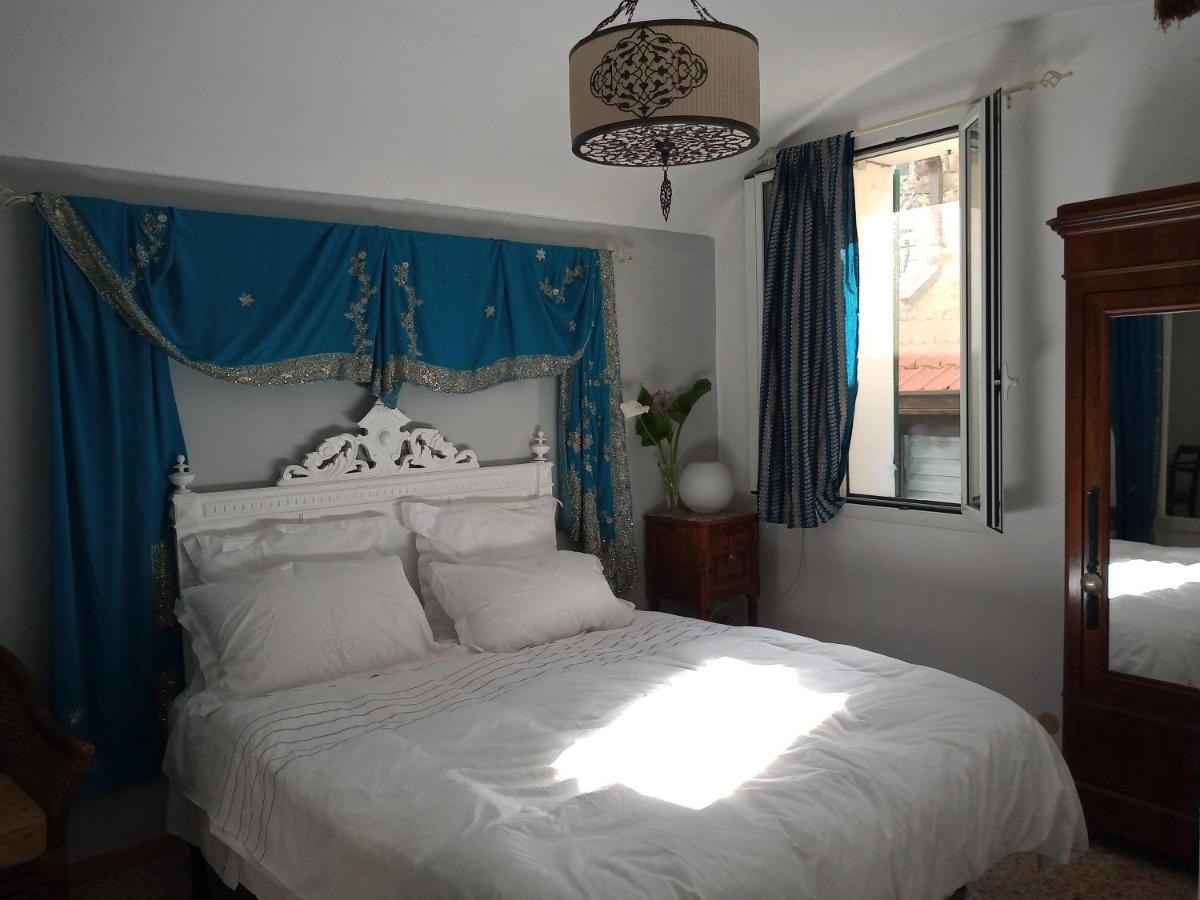 B&B Dolceacqua - Holiday Home Carina - Bed and Breakfast Dolceacqua