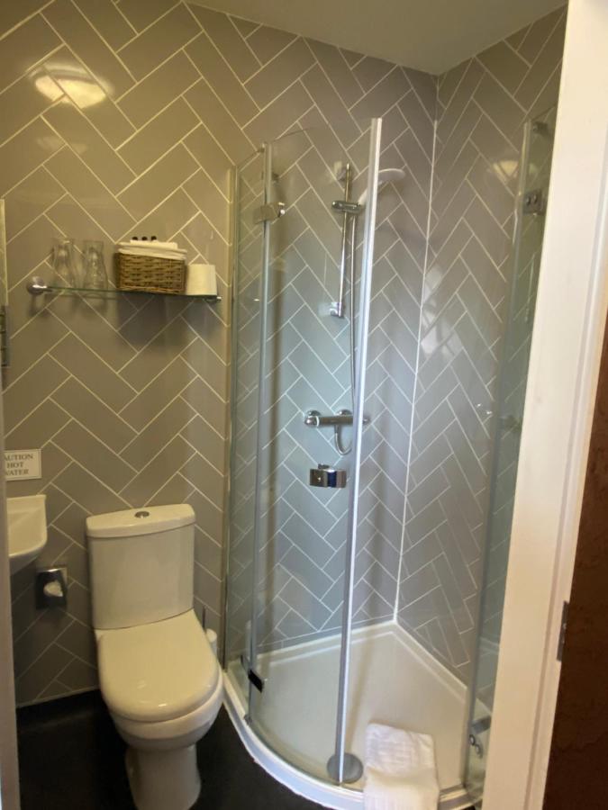 Standard Einzelzimmer mit Dusche