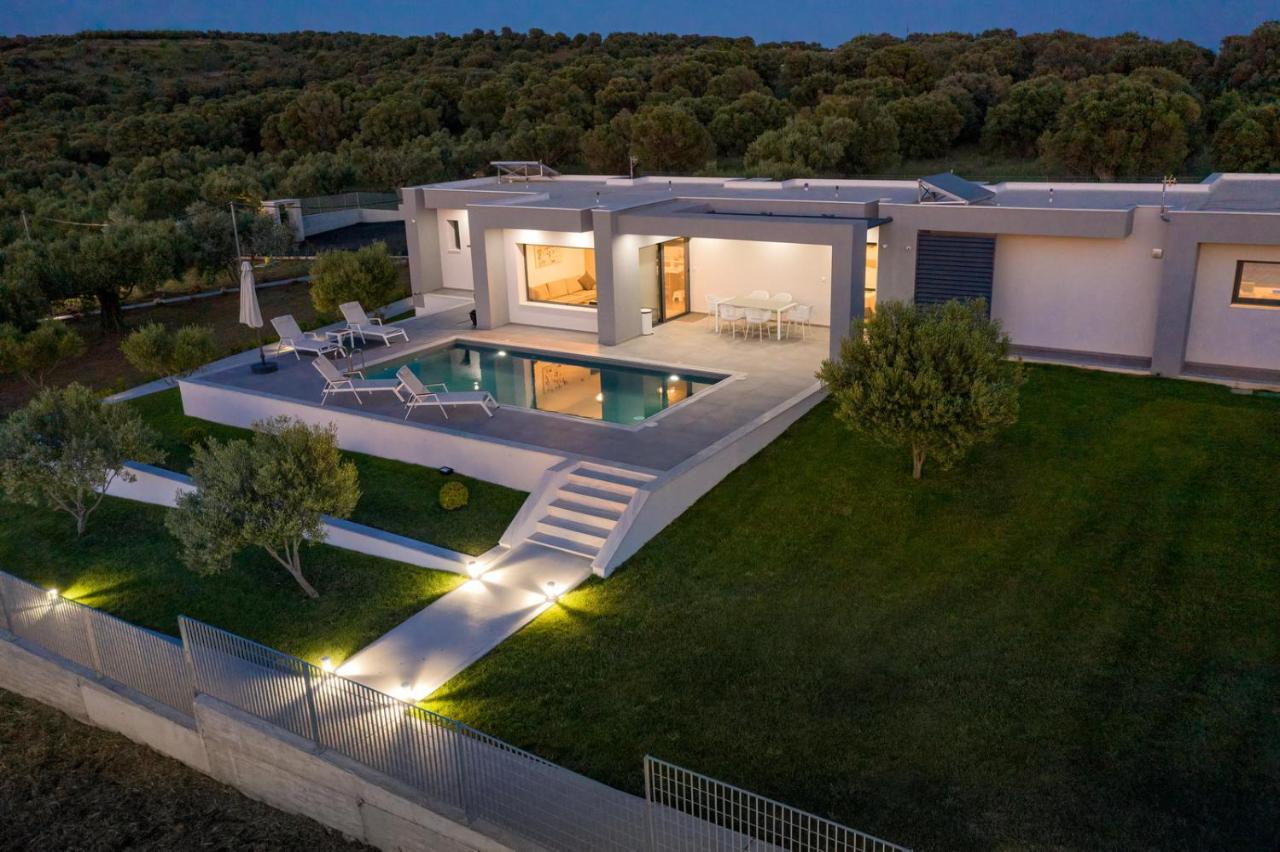 Villa Sunset with Heated Pool