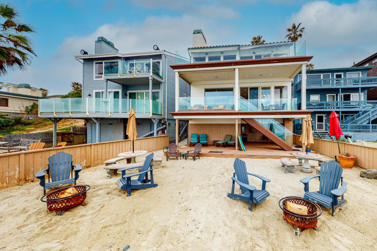 Luxury Oceanfront Condo - Lower - B&B
