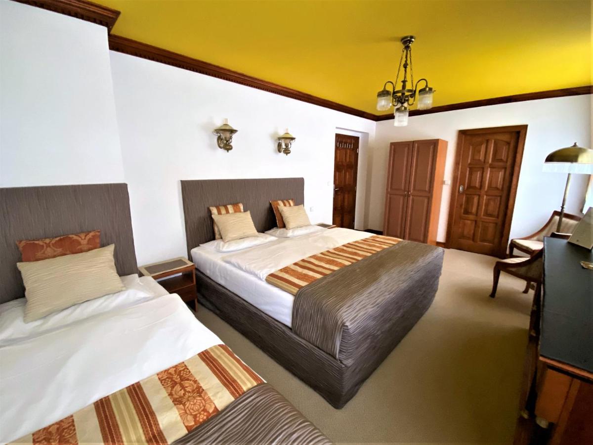 Dreibettzimmer