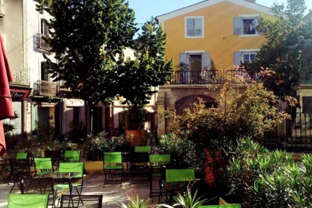 "Antre Nous" au Cœur de Lunel - B&B