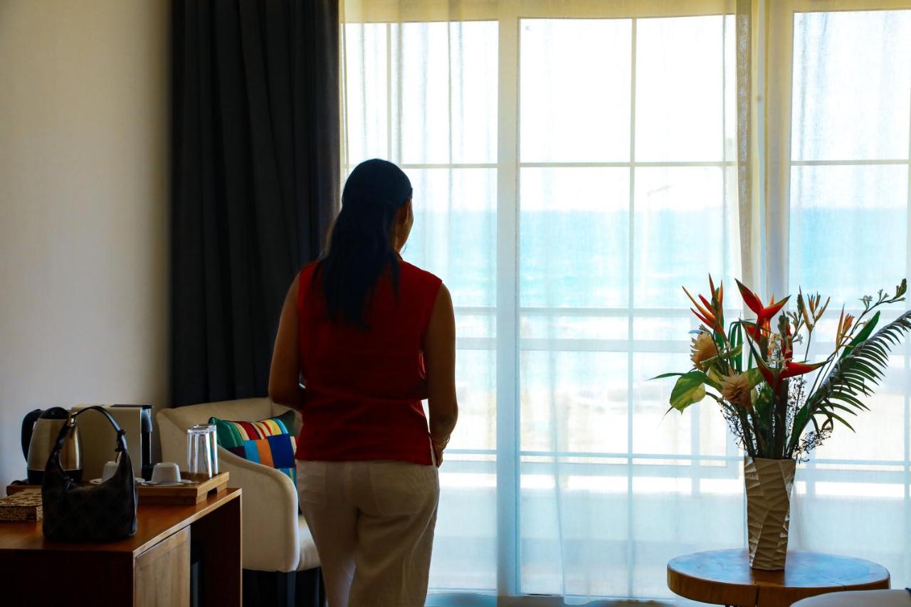 Tweepersoonskamer met Balkon en Uitzicht op Zee