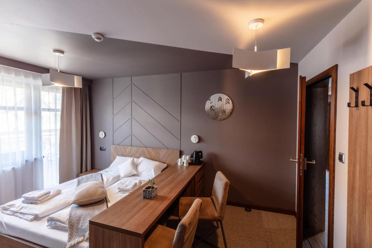 Quadruple Room with Terrace and Queen Beds