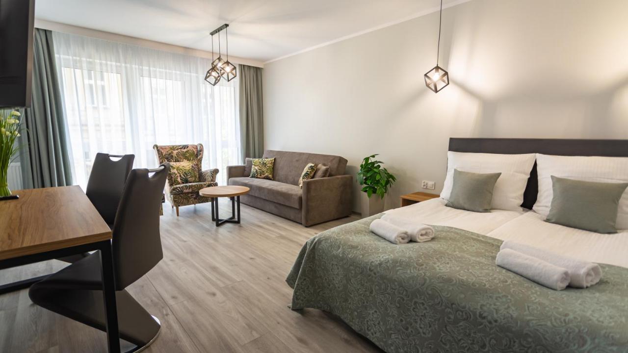 Studio Apartment
