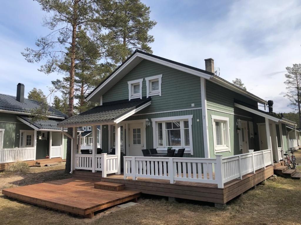 Metsätuuli 7 - B&B
