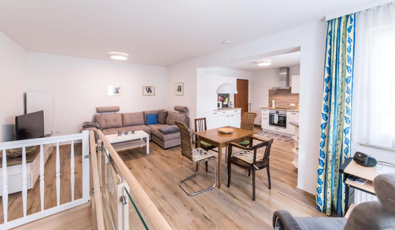 Apartment mit Terrasse