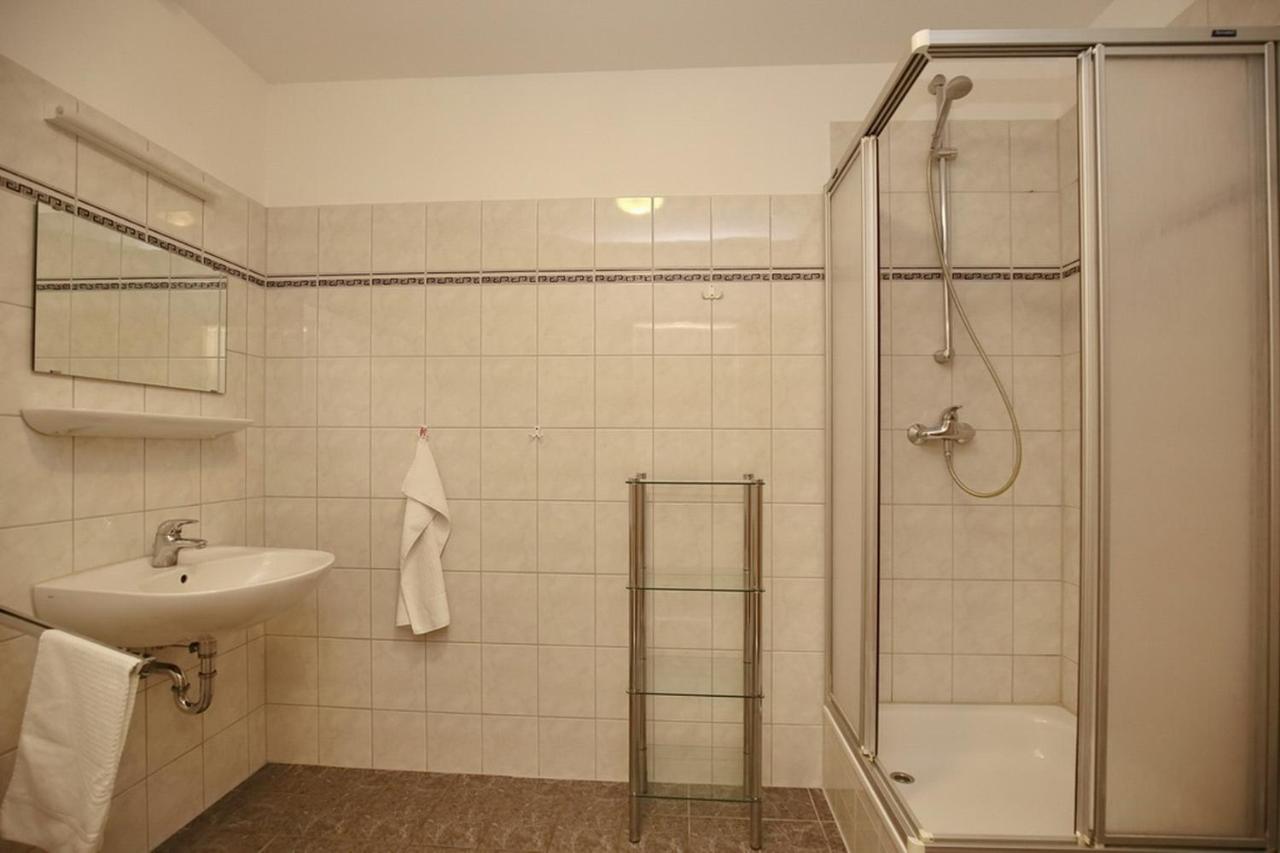 Apartment mit Balkon