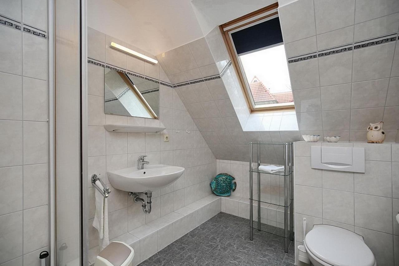 Apartment mit Balkon