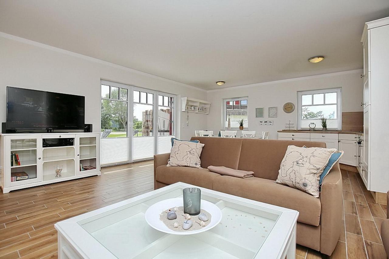 Reethaus Am Mariannenweg 15b - Ferienwohnung Ostseebad Boltenhagen