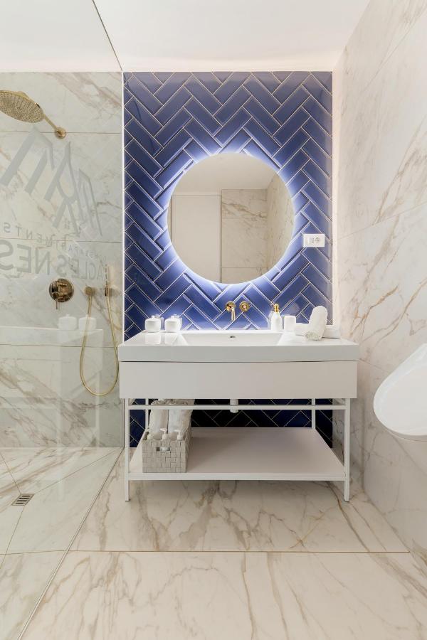 Deluxe Studio with Terrace and Private Bathroom