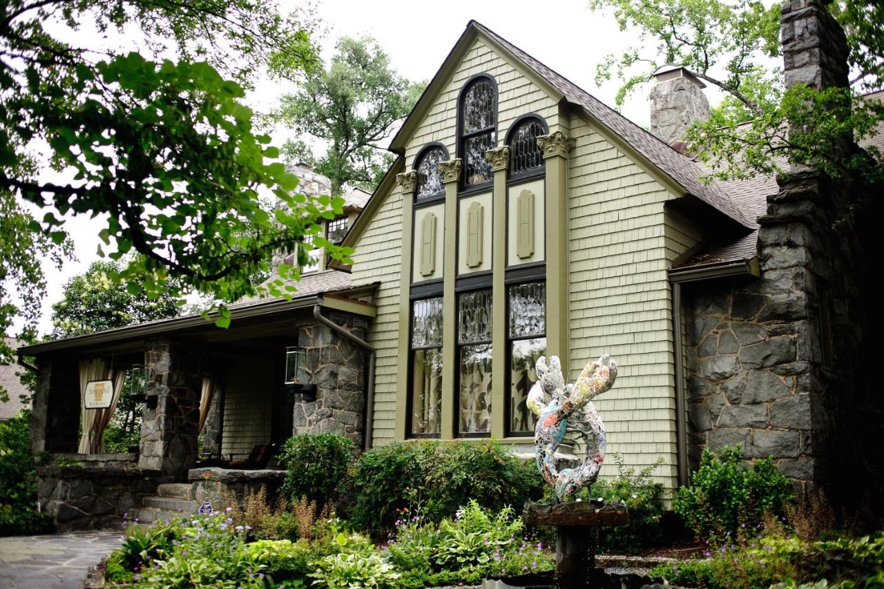 B&B Atlanta - Stonehurst Place Bed & Breakfast - Bed and Breakfast Atlanta