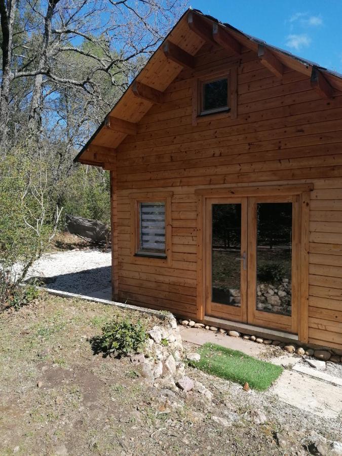 Le Chalet de la Villa Terre Neuve - B&B Signes
