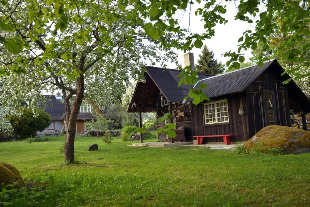 Puise saunahouse and outdoor kitchen at Matsalu Nature Park - Bed and Breakfast